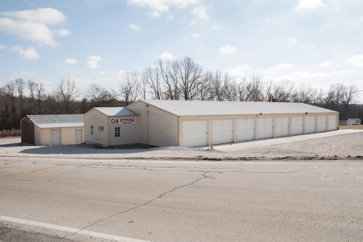Heartland Storage – W. Clay Street